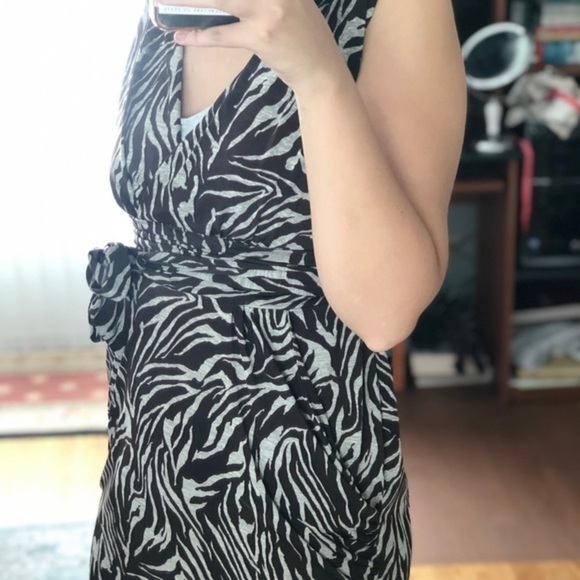 iz Byer Dress Size M - Picture 4 of 7